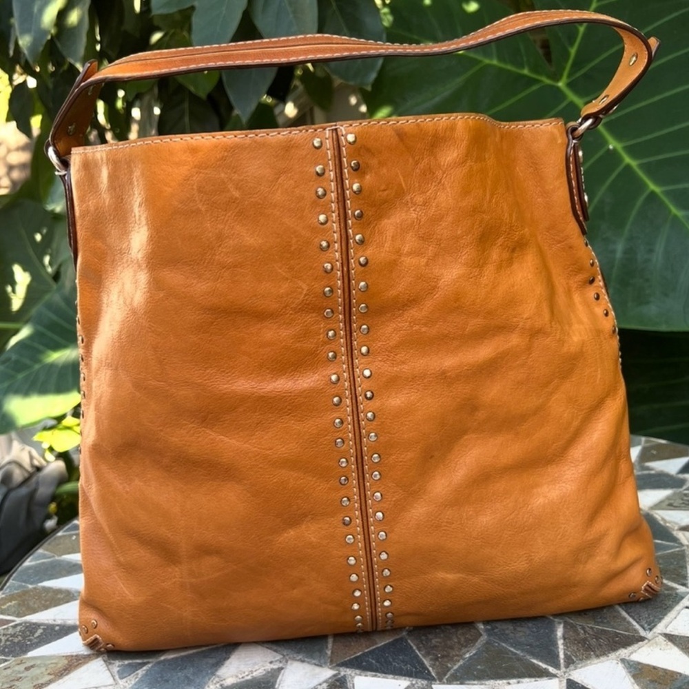 MICHAEL Michael Kors Tan Studded Astor Vintage Shoulder Bag WITH MATCHING WALLET